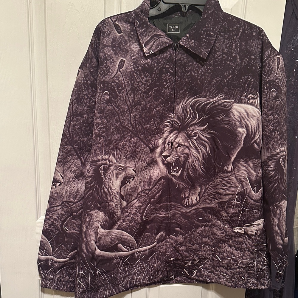Men's Black Lion Print Lightweight Jacket